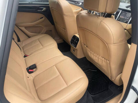 2017 Porsche Macan S