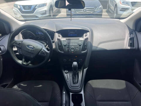 2017 Ford Focus SE