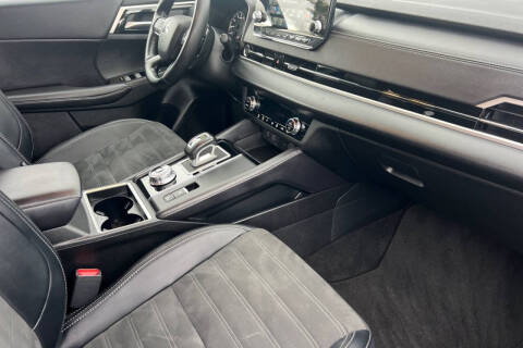 2024 Mitsubishi Outlander SE