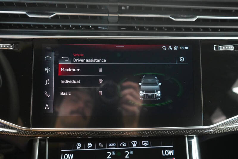 2023 Audi SQ8 4.0T quattro Premium Plus