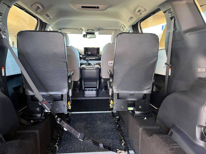 2026 Toyota Sienna LE 8-Passenger