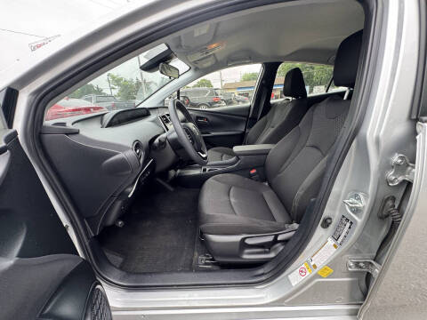 2019 Toyota Prius LE AWD-e
