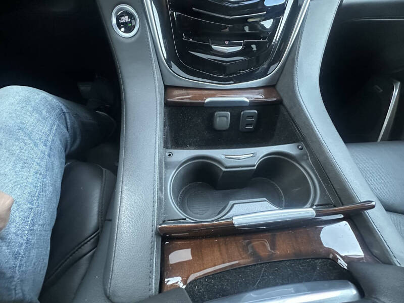 2020 Cadillac Escalade ESV Luxury