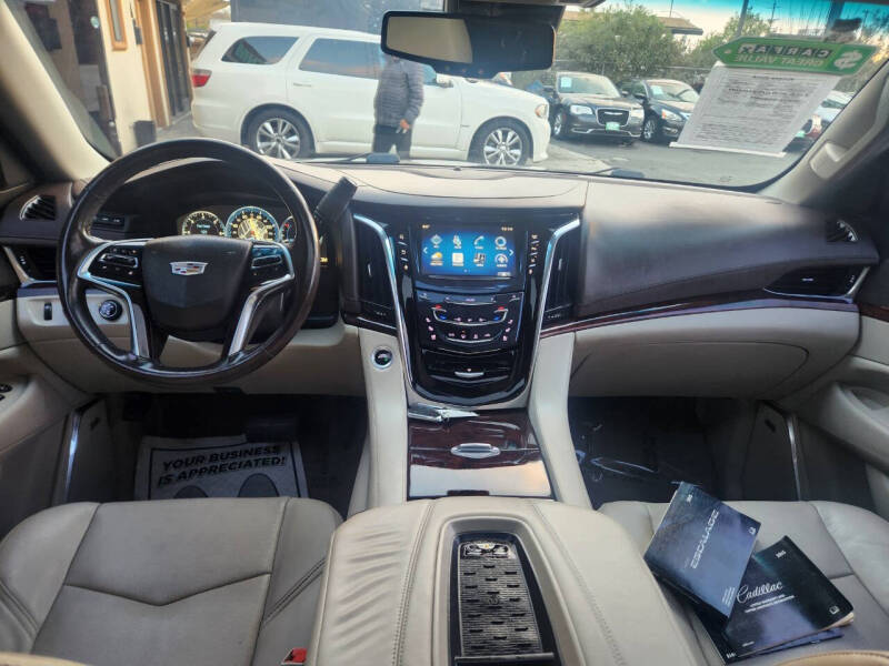 2015 Cadillac Escalade Luxury