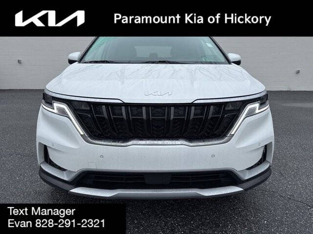 2024 Kia Carnival EX