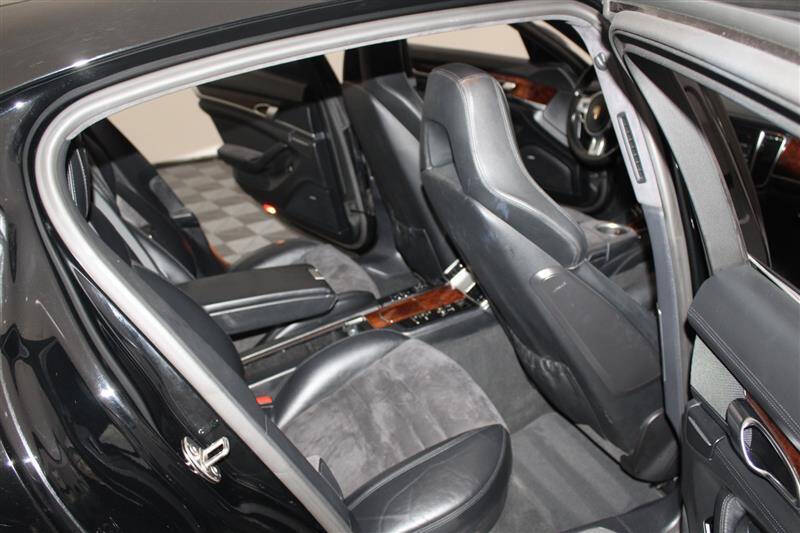 2013 Porsche Panamera GTS