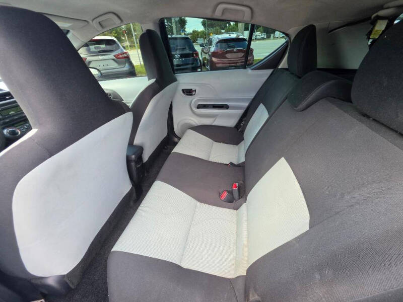 2013 Toyota Prius c