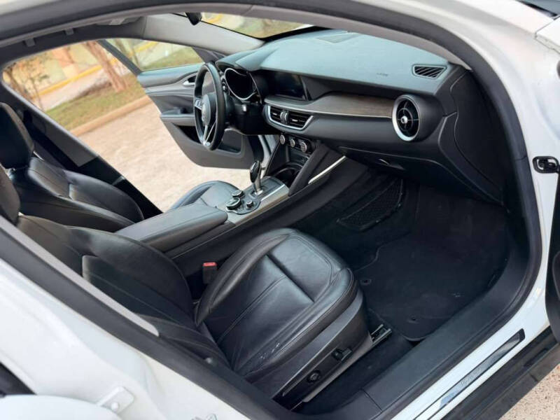 2018 Alfa Romeo Stelvio Ti