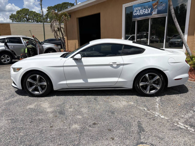 2016 Ford Mustang EcoBoost Coupe's photo