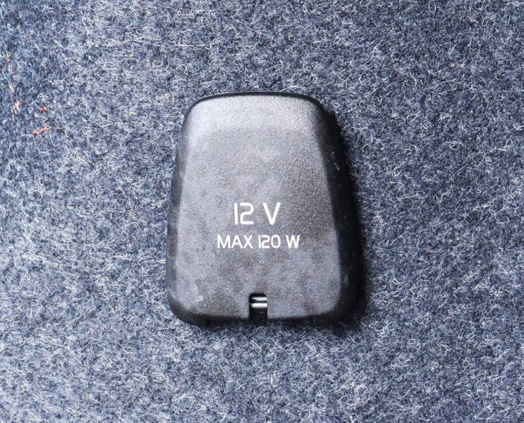 2022 Volvo XC40 T4 Momentum