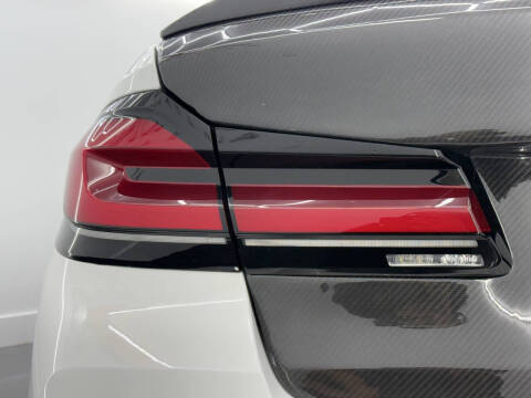 2023 BMW M5