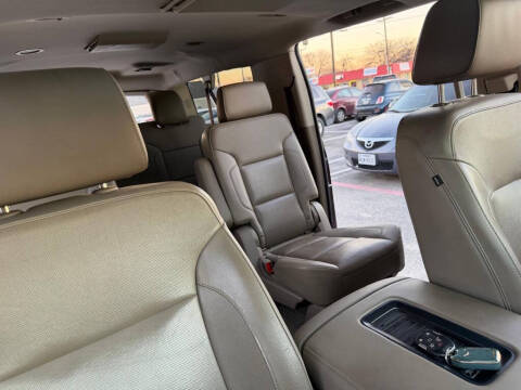 2017 GMC Yukon XL SLT