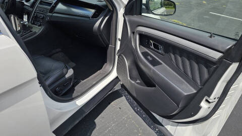 2011 Ford Taurus SEL