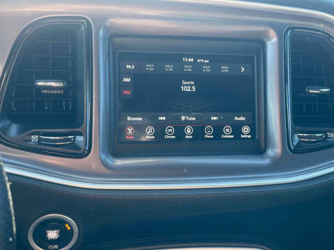 2022 Dodge Challenger SXT