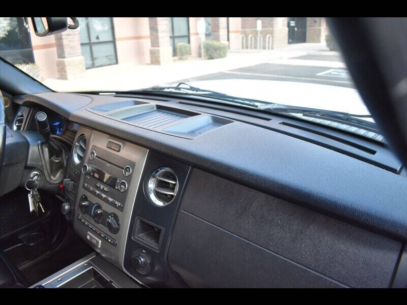 2017 Ford Expedition XL Fleet