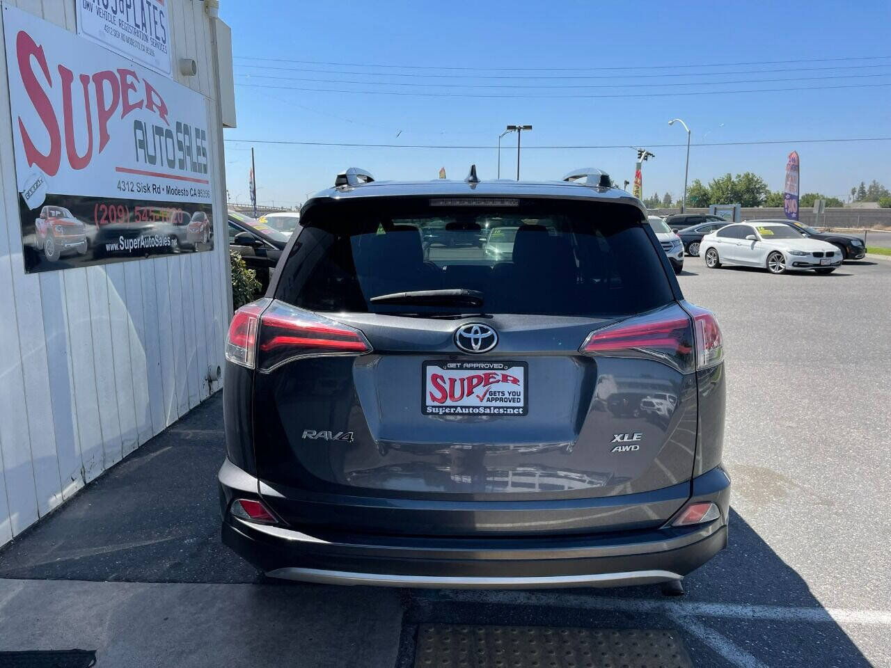 2018 Toyota RAV4 for sale at Super Auto Sales Modesto in Modesto, CA