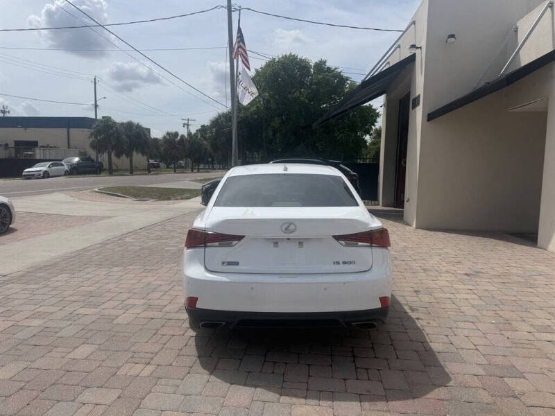 2020 Lexus IS 300