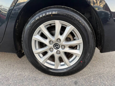 2017 Mazda MAZDA3 Sport