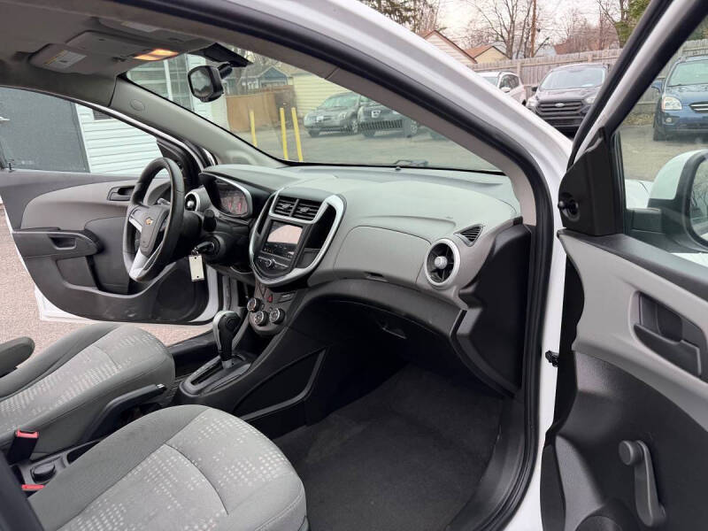 2019 Chevrolet Sonic LT Auto Fleet