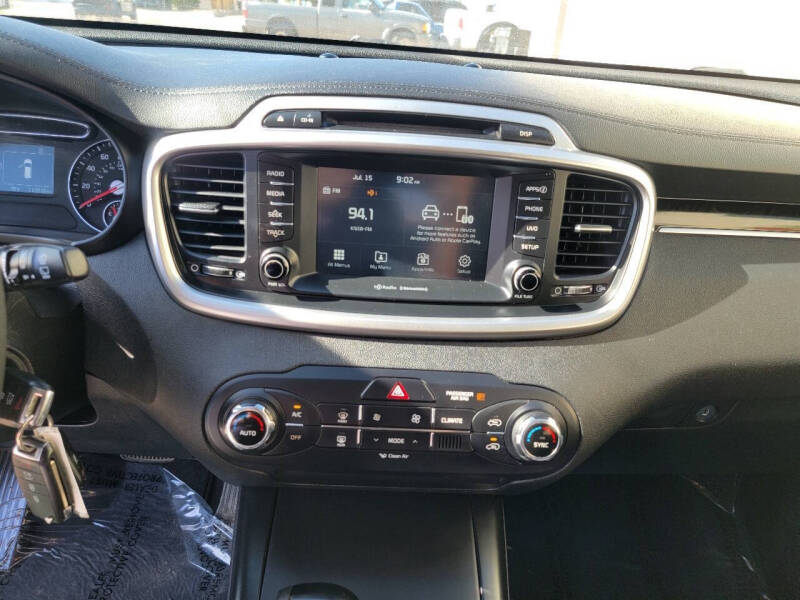 2018 Kia Sorento LX