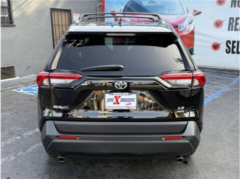 2022 Toyota RAV4 LE