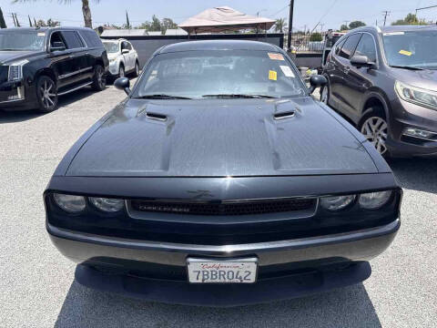 2013 Dodge Challenger SXT