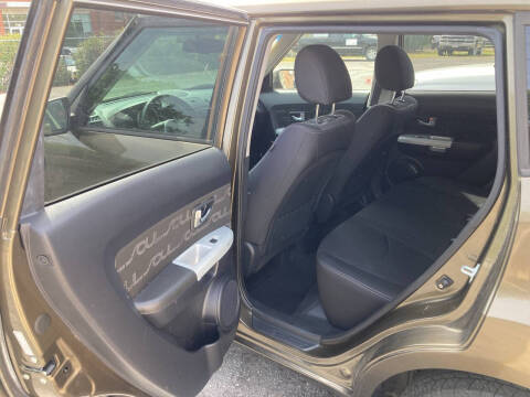 2012 Kia Soul +