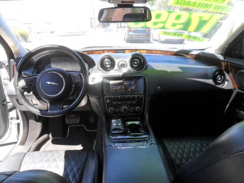 2017 Jaguar XJL Portfolio