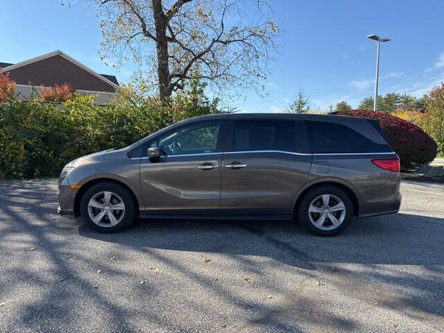 2018 Honda Odyssey for sale at Auto Center of Columbus in Columbus OH