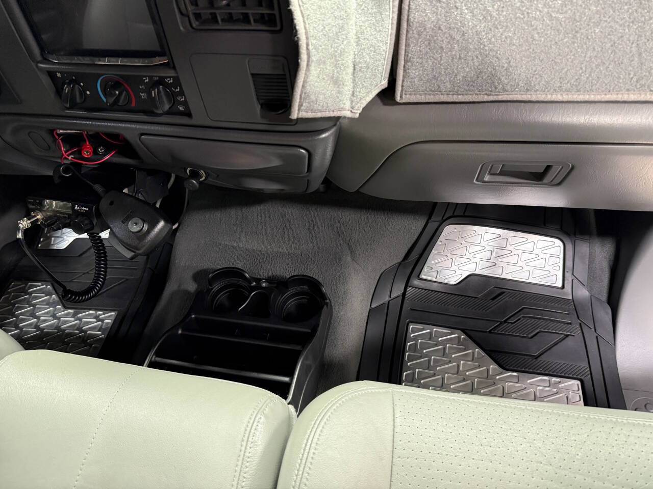 2002 Ford F-250 Super Duty 49