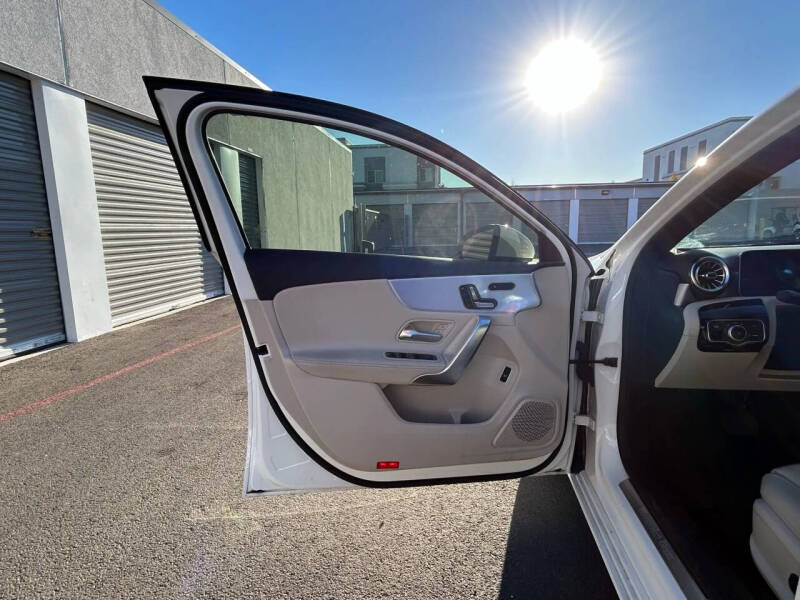 2020 Mercedes-Benz A-Class A 220