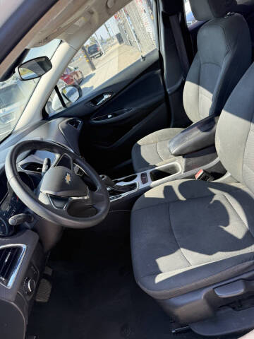 2017 Chevrolet Cruze LS Auto