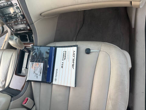 2004 Toyota Avalon XLS