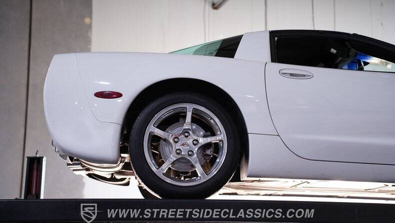 2004 Chevrolet Corvette