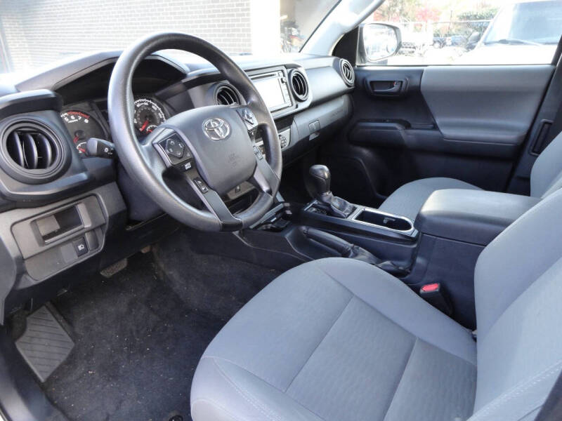 2019 Toyota Tacoma SR