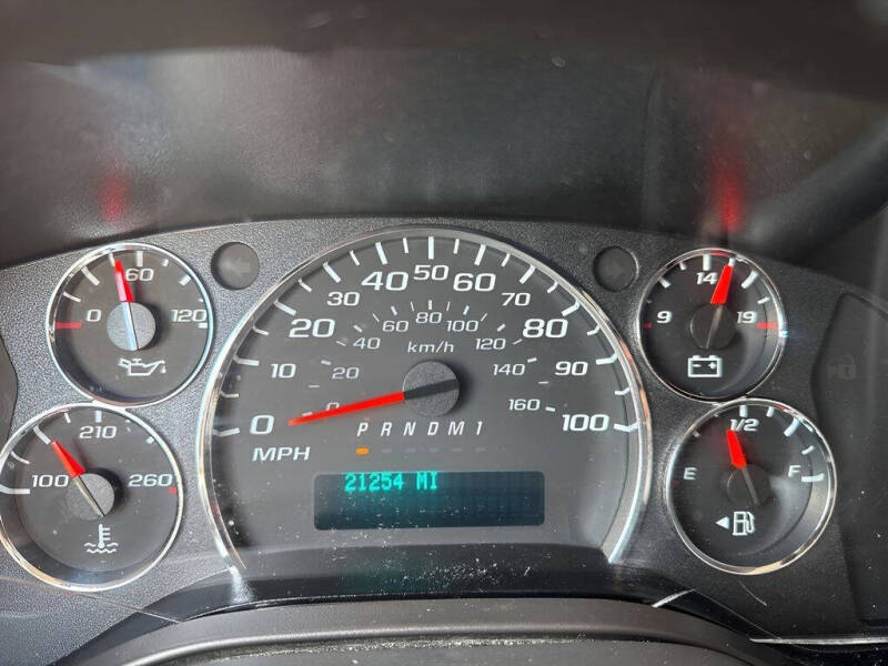 2023 Chevrolet Express 2500