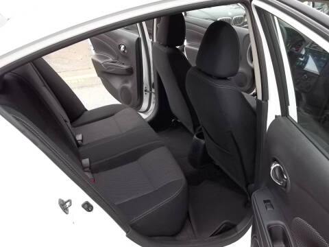 2017 Nissan Versa 1.6 SV