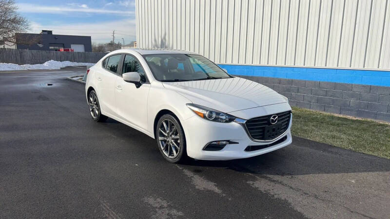 2018 Mazda MAZDA3 Touring