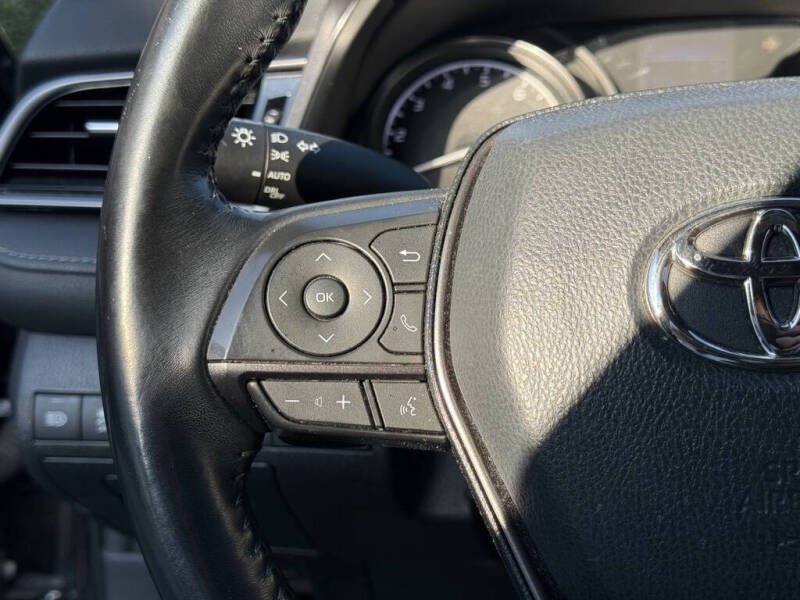 2021 Toyota Camry SE