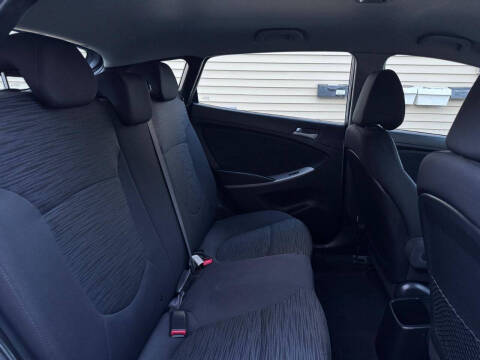2017 Hyundai Accent SE