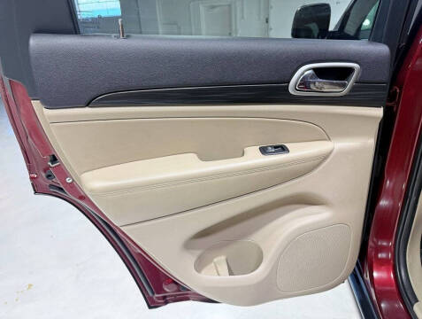 2019 Jeep Grand Cherokee Laredo E