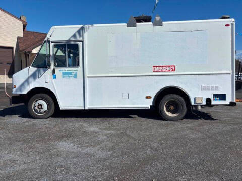 2014 Freightliner MT45 Chassis