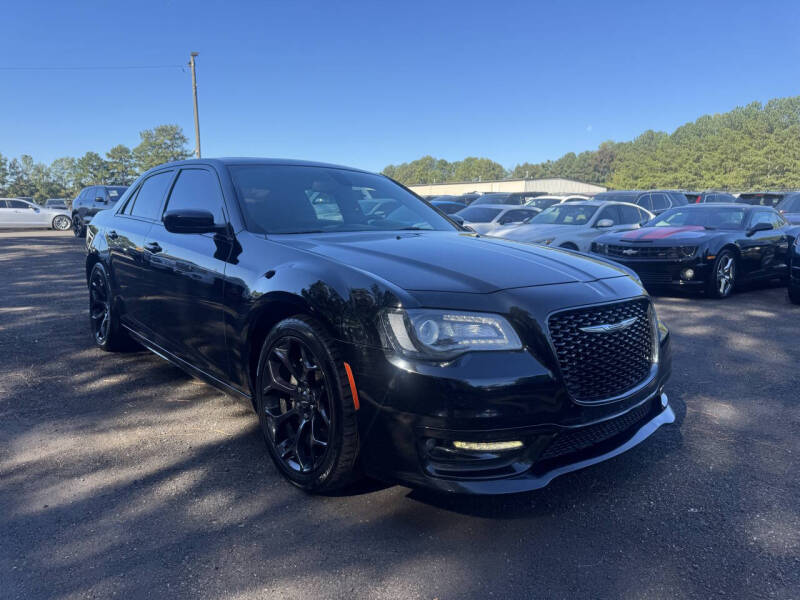 2019 Chrysler 300 S's photo