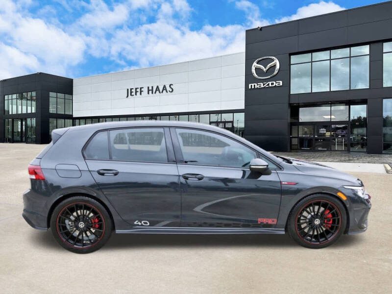 2023 Volkswagen Golf GTI 40th Anniversary Edition