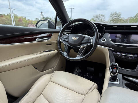 2018 Cadillac XT5 Luxury