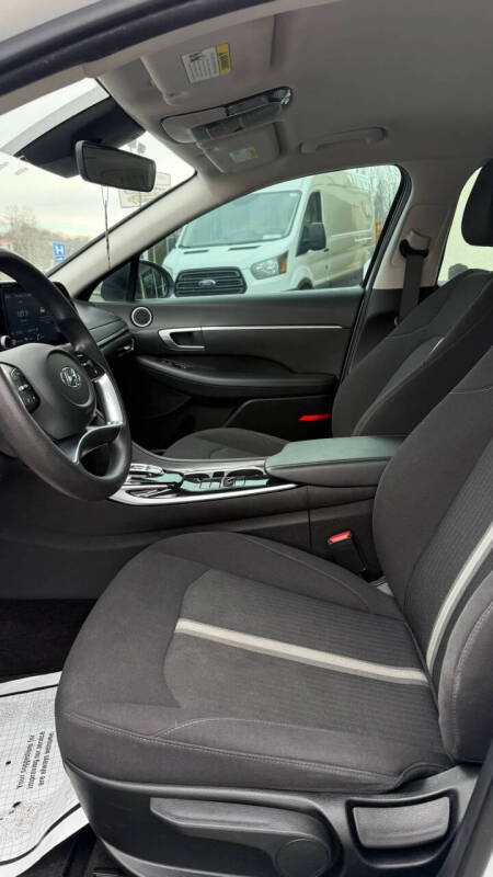 2022 Hyundai Sonata Hybrid Blue