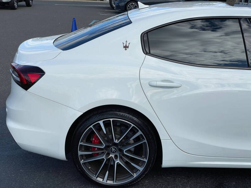2023 Maserati Ghibli Trofeo