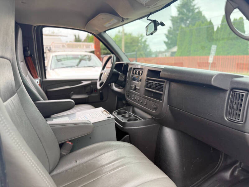 2013 Chevrolet Express 2500