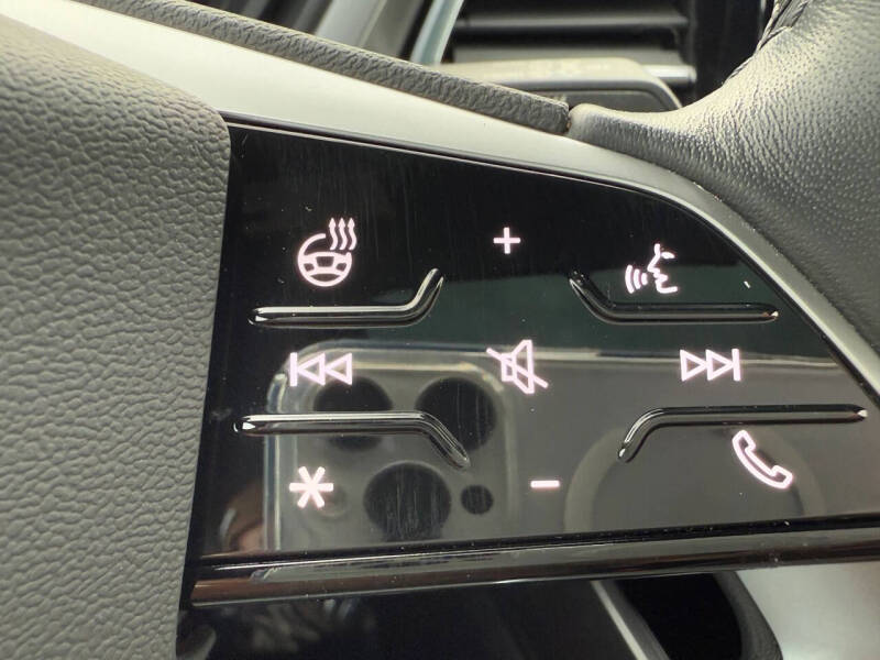 2023 Audi Q4 e-tron quattro Premium Plus 50