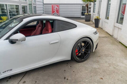 2024 Porsche 911 Carrera 4 GTS